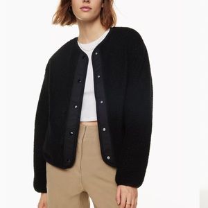 NWT Aritzia Sherpa cropped liner black XS